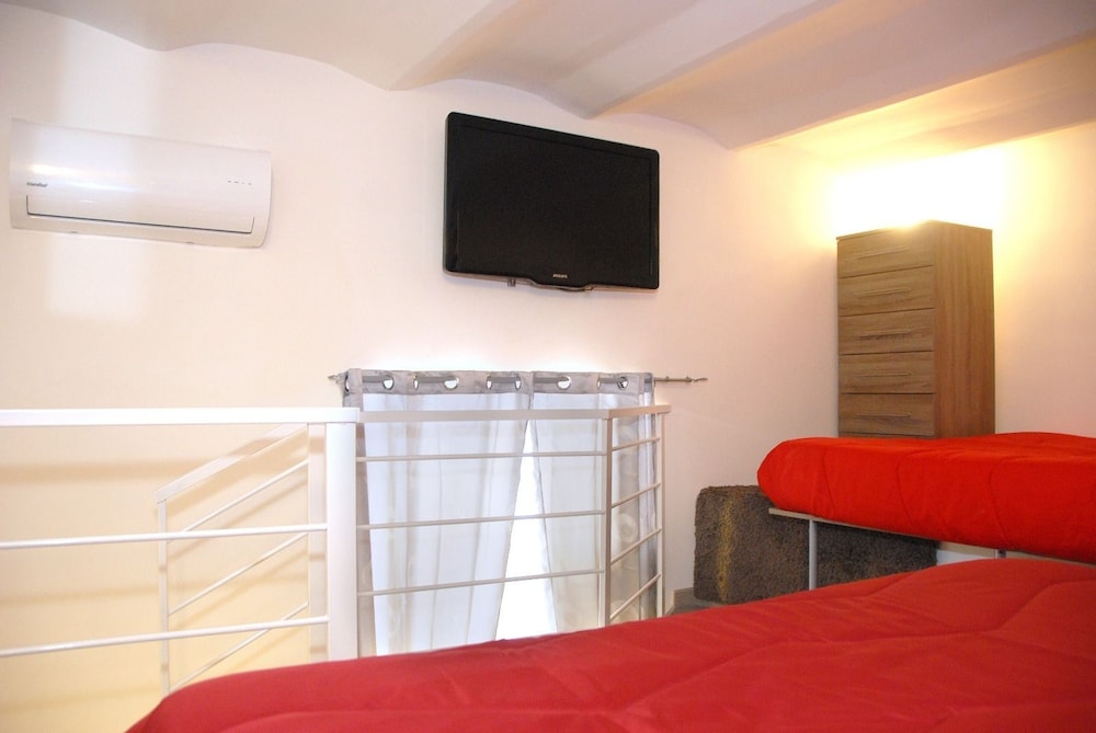 Classic Quadruple Room