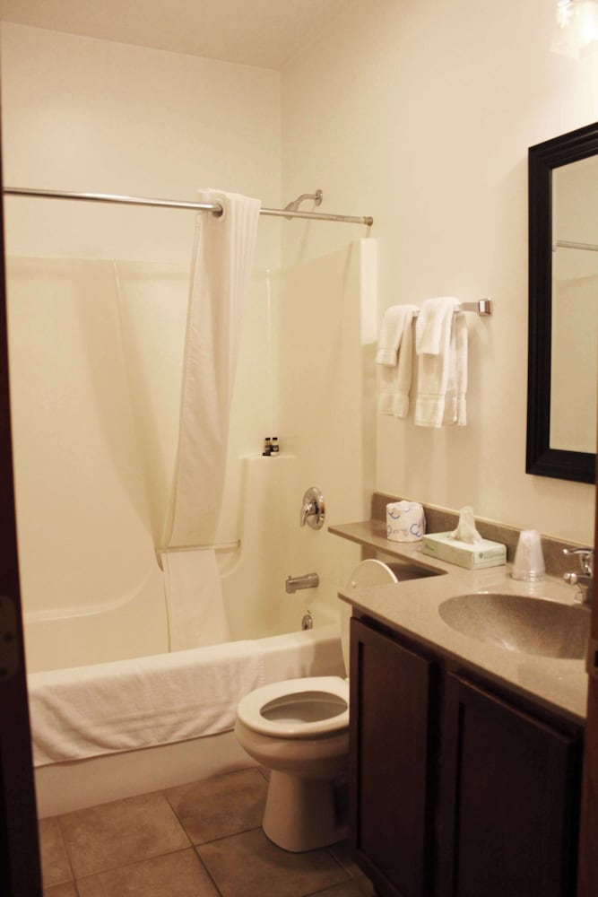 Room (Upper Cedar Haus) - Photo 5