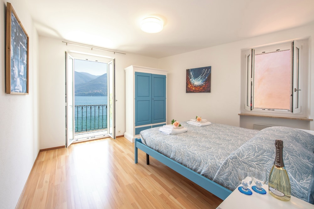 Family Apartment, 3 Bedrooms, Lakeside (Casa Al Lago 3 - Brissago Experience) photo 2