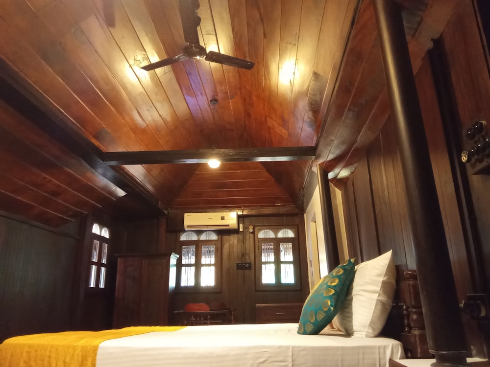 Code: Heritage Room photo 1