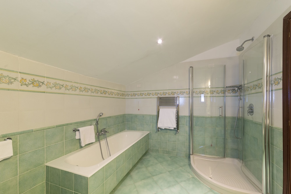 Superior Triple Room, Sea View photo 2