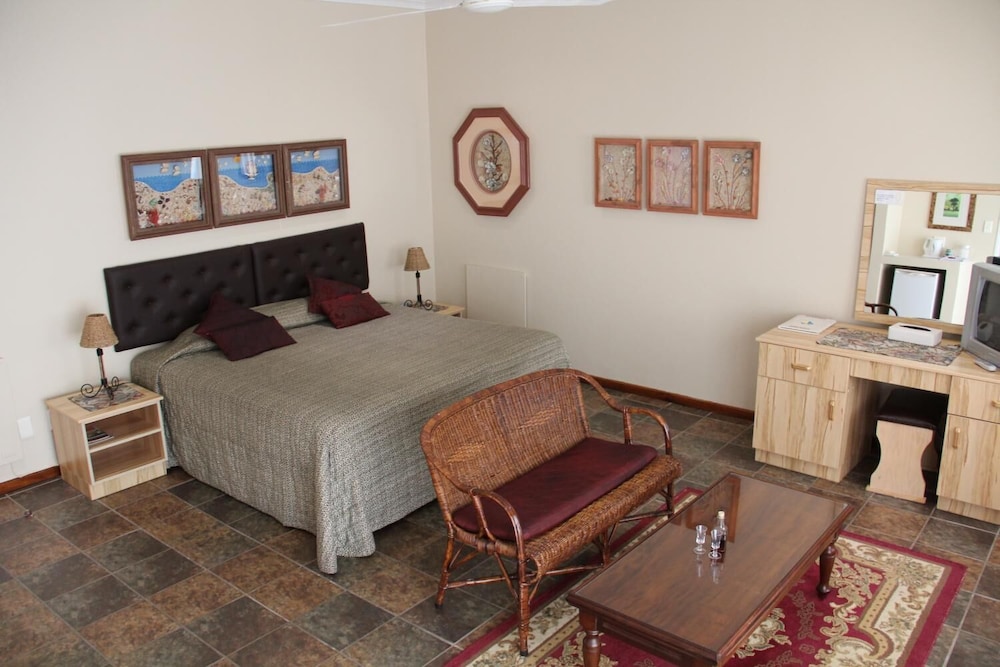 Double Room with King bed (2) photo 1