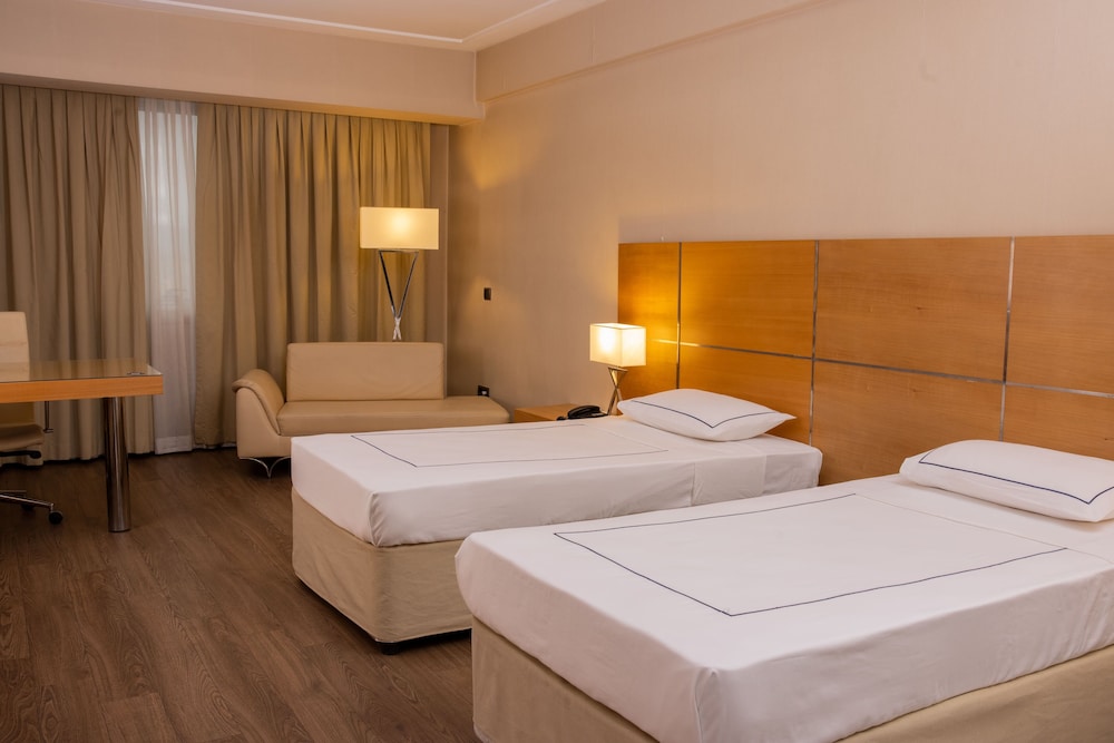 Deluxe Room, 1 Bedroom photo 2