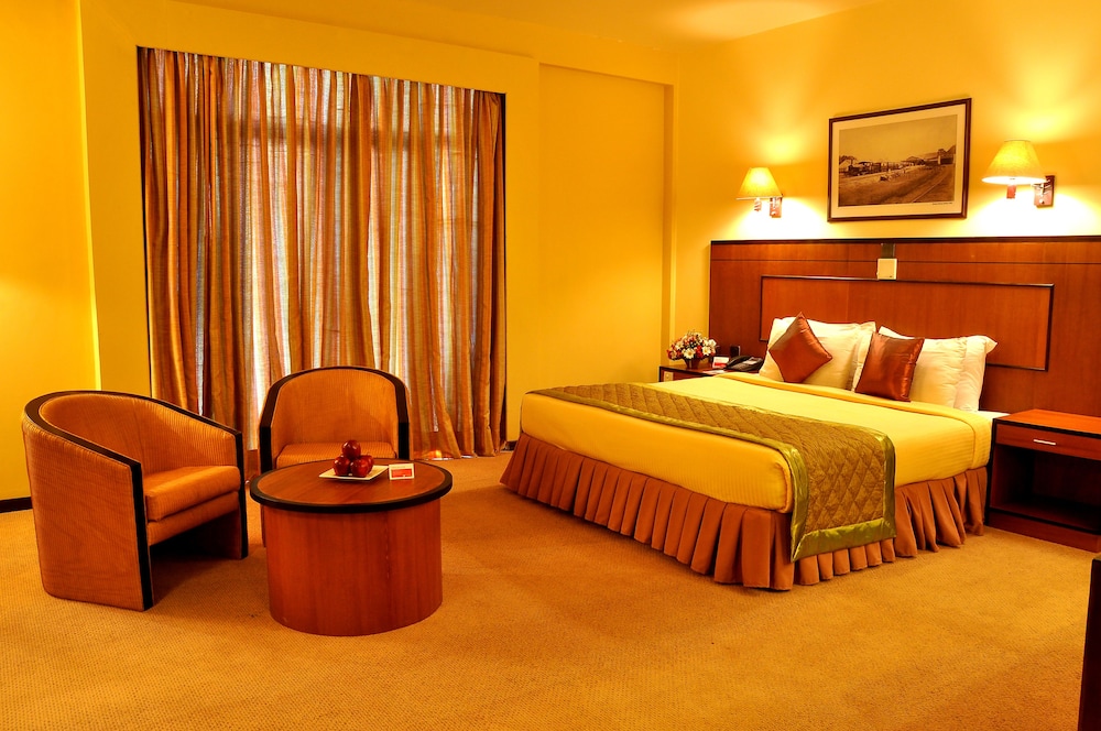 Suite, 1 King Bed photo 1