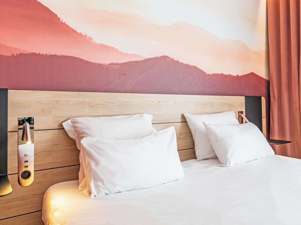Classic Room, 1 Queen Bed - Photo 7