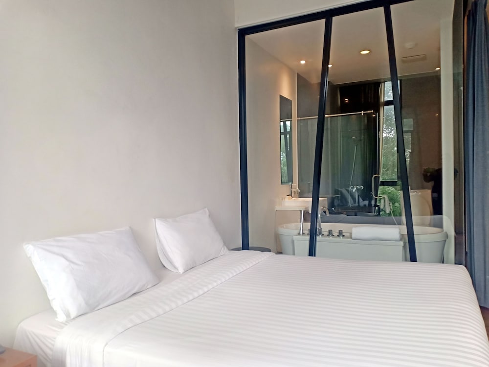 Deluxe room only (No Breakfast / No Transfer) - Photo 4