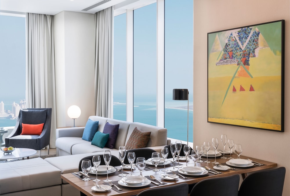 Suite, 1 King Bed, Ocean View - Photo 4