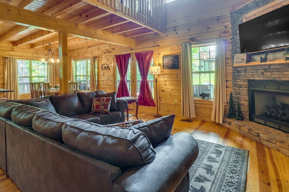 Gatlinburg Getaway - Private Theater Hot Tub, Kuva 20