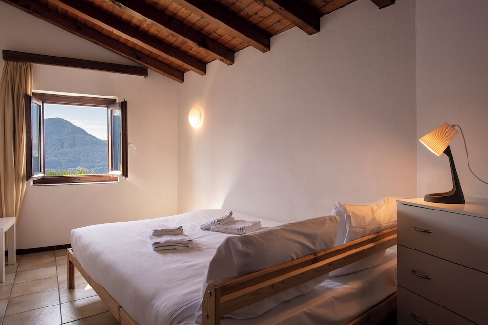 Family Apartment, 3 Bedrooms, 2 Bathrooms, Mountainside (Casa Panoramica 3) photo 3