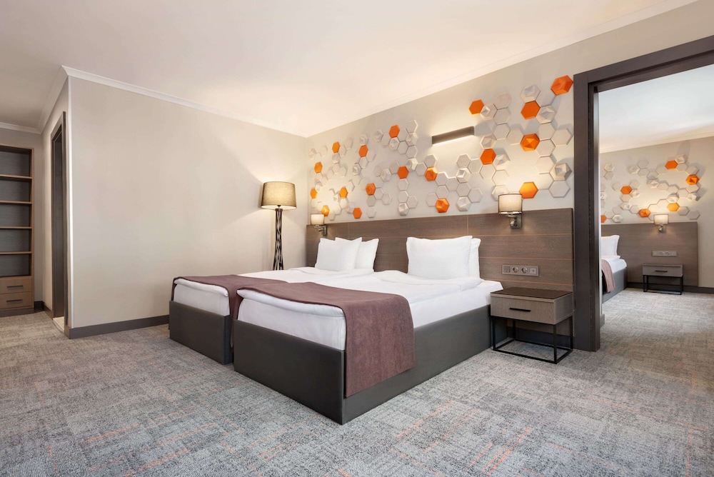 Family Room, Multiple Beds, Non Smoking photo 1