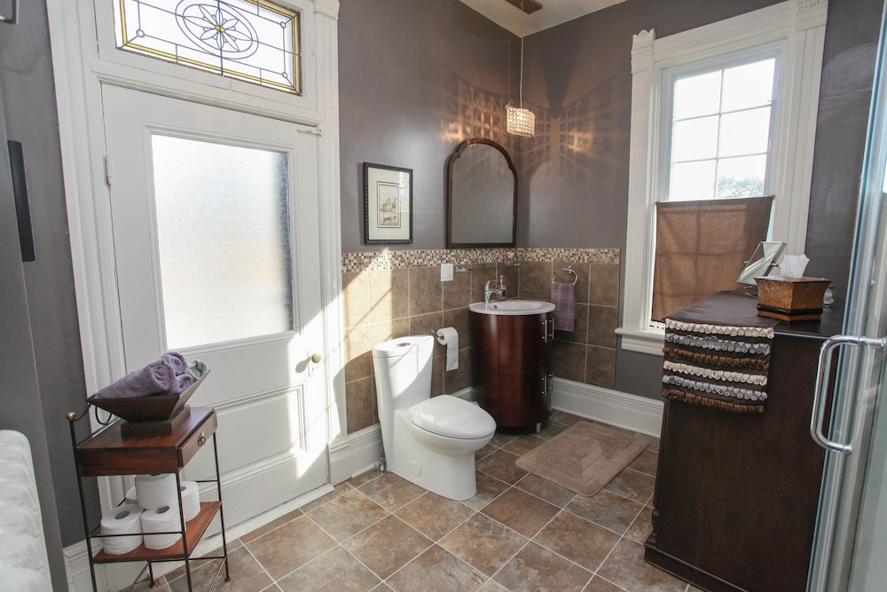 Superior Suite, Multiple Beds (Private Bathroom) photo 3