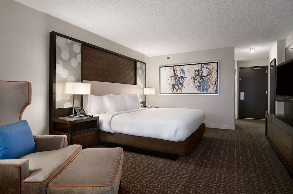 1 King Bed Executive Floor - Photo 4