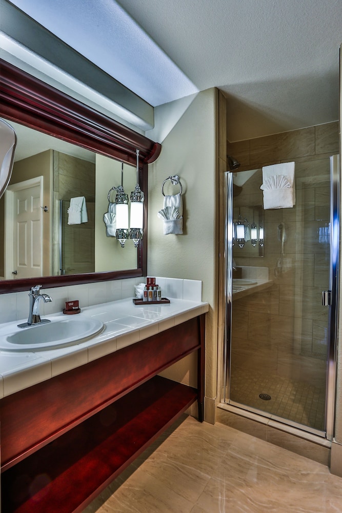 Executive Studio Suite