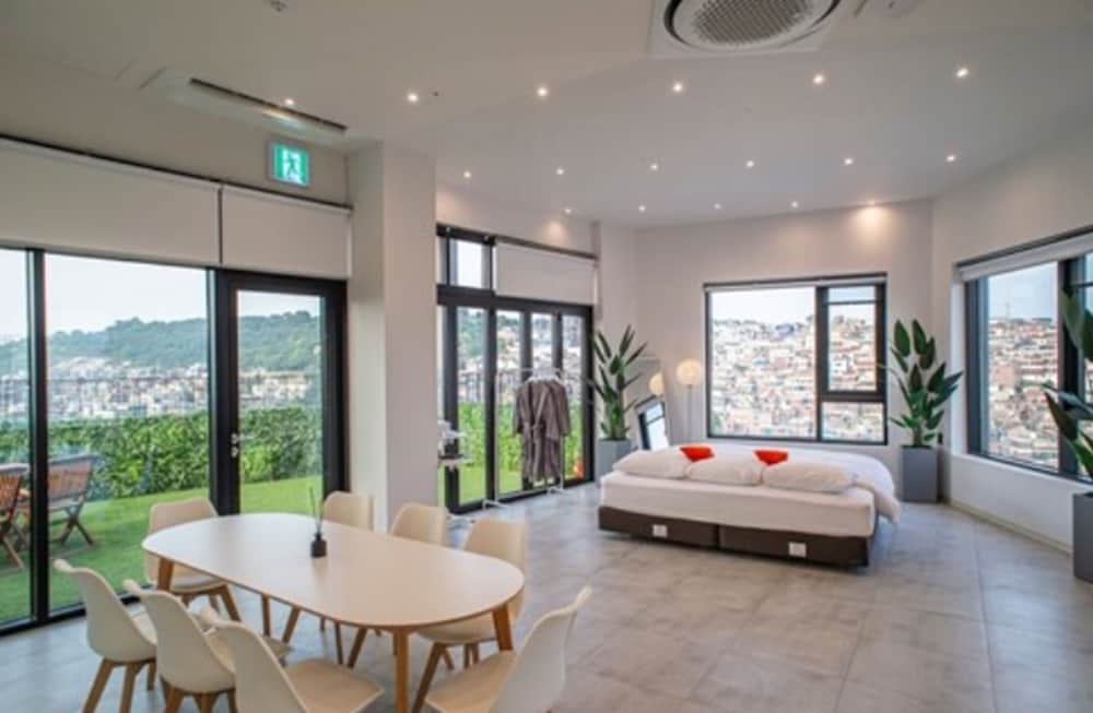 Luxury Studio Suite photo 3
