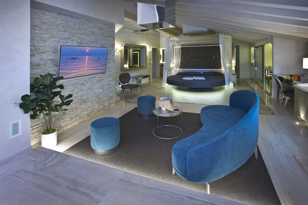 Suite Regal - Photo 2