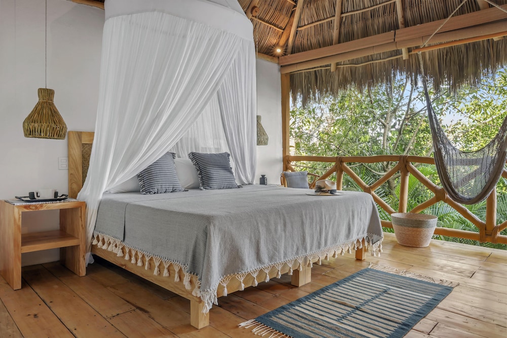 Deluxe Double Room, 1 King Bed, Ocean View