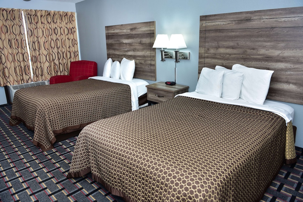 Room, 2 Double Beds, Non Smoking - Photo 5