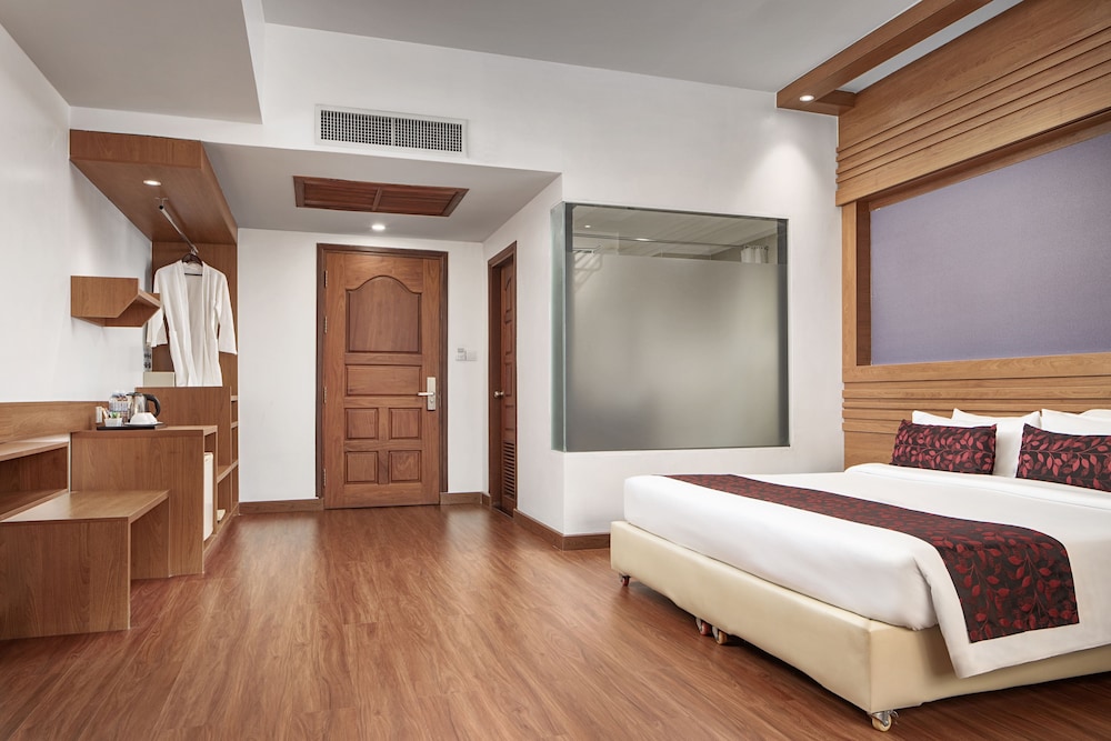 Deluxe Single or Double Room photo 1