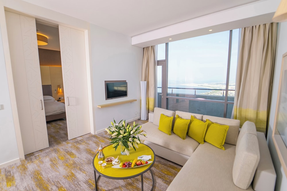 Suite, 1 Bedroom, Club Lounge Access, Sea View - Photo 3