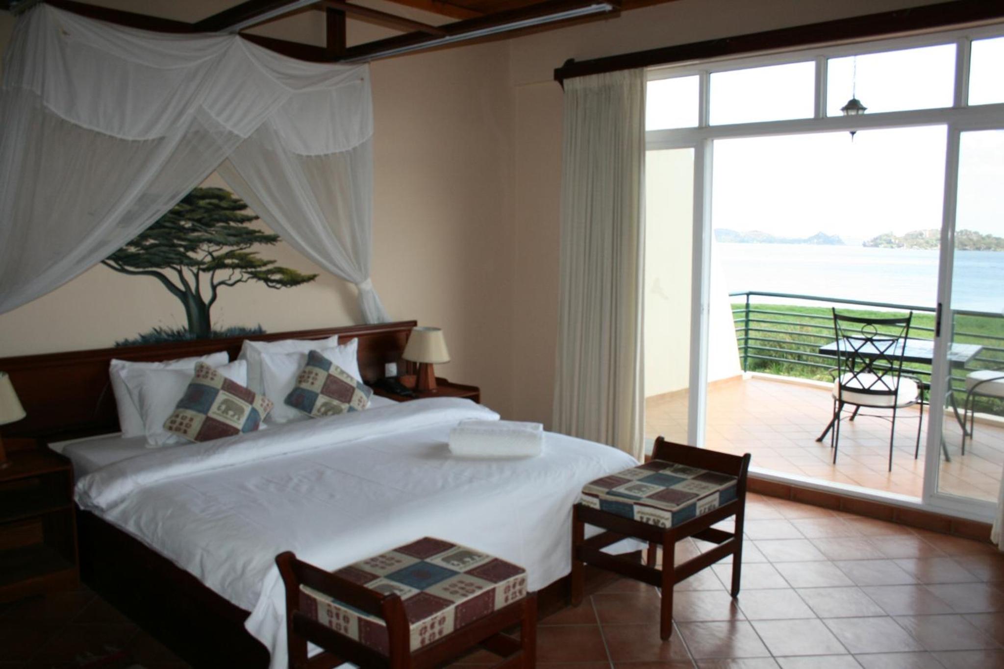 Single Room with Lake View