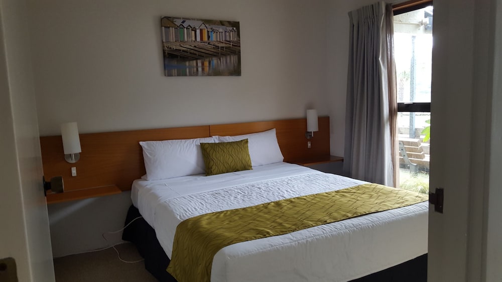 Standard Suite, 2 Bedrooms, Kitchen photo 1