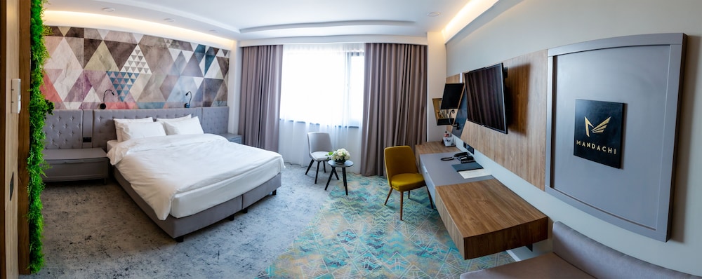 Deluxe Double Room Single Use, 1 Queen Bed, Non Smoking