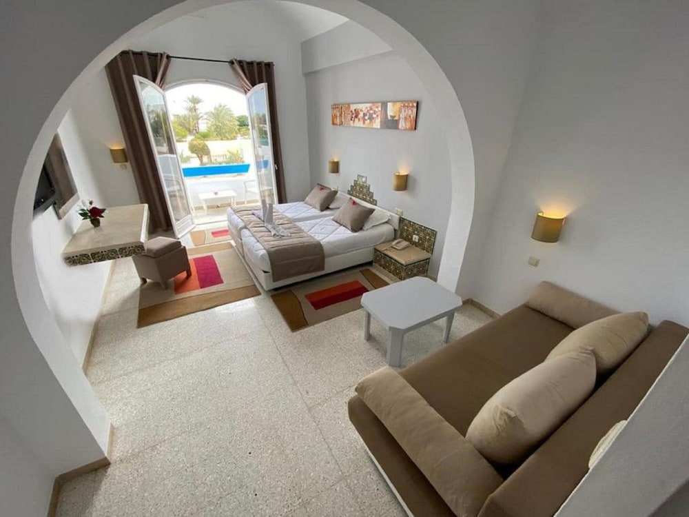 Triple Room - Photo 2