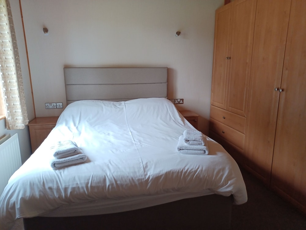 Comfort Apartment, Private Bathroom, Garden View photo 3