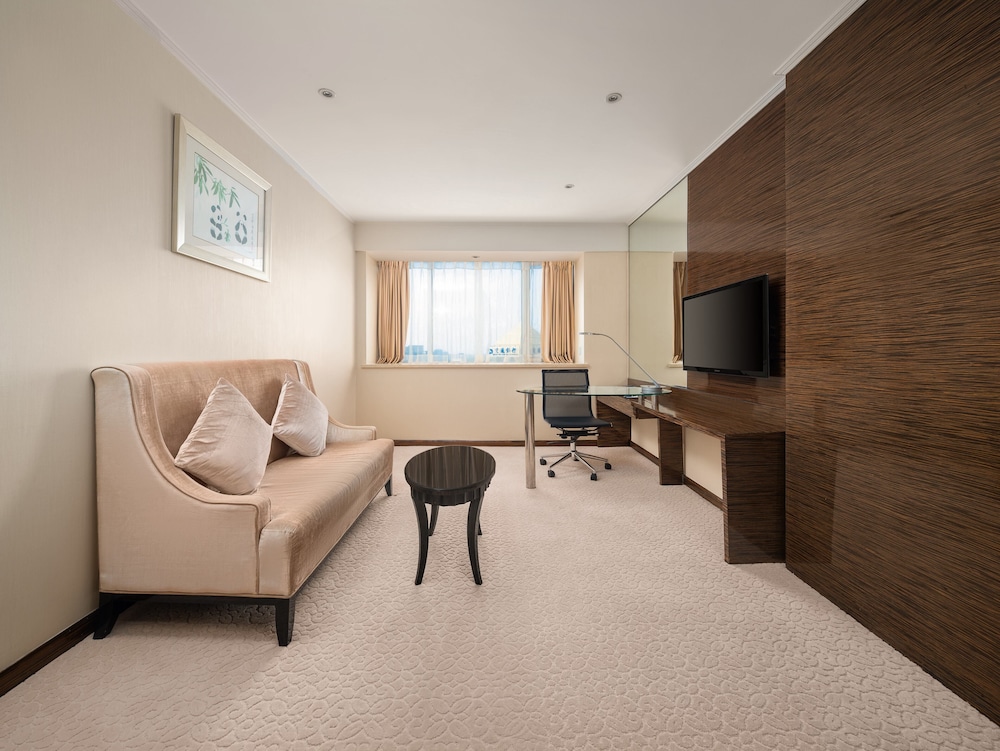 Dorsett Suite photo 3