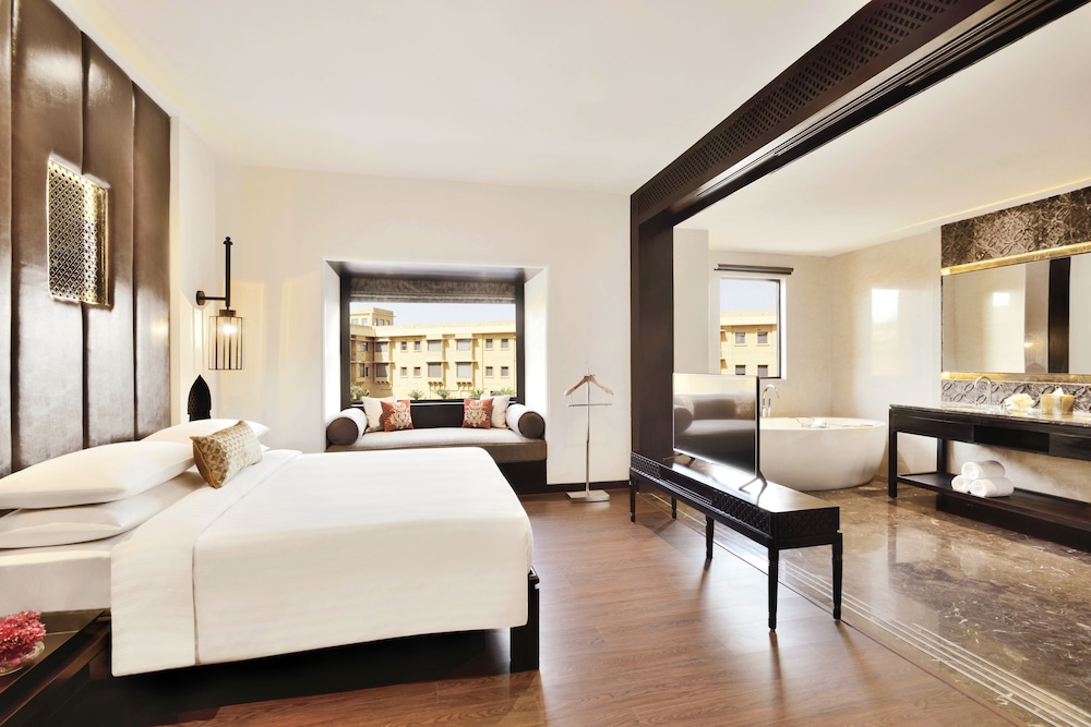 Suite, 1 Bedroom photo 1