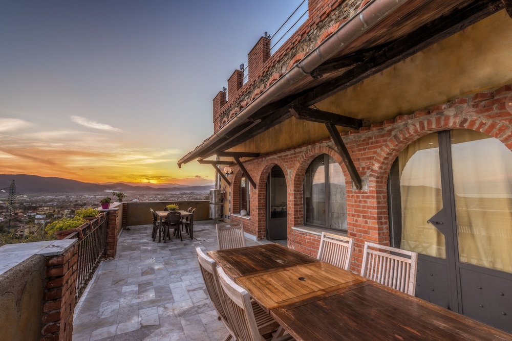 Panoramic Suite, 3 Bedrooms, Balcony, Executive Level photo 1