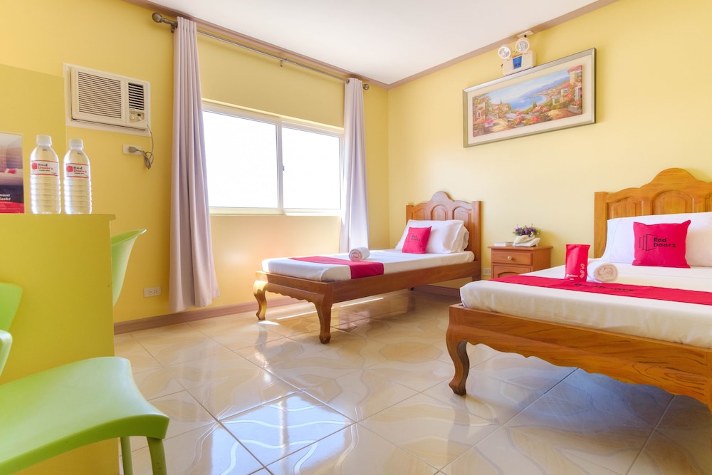 Twin Room - Photo 2