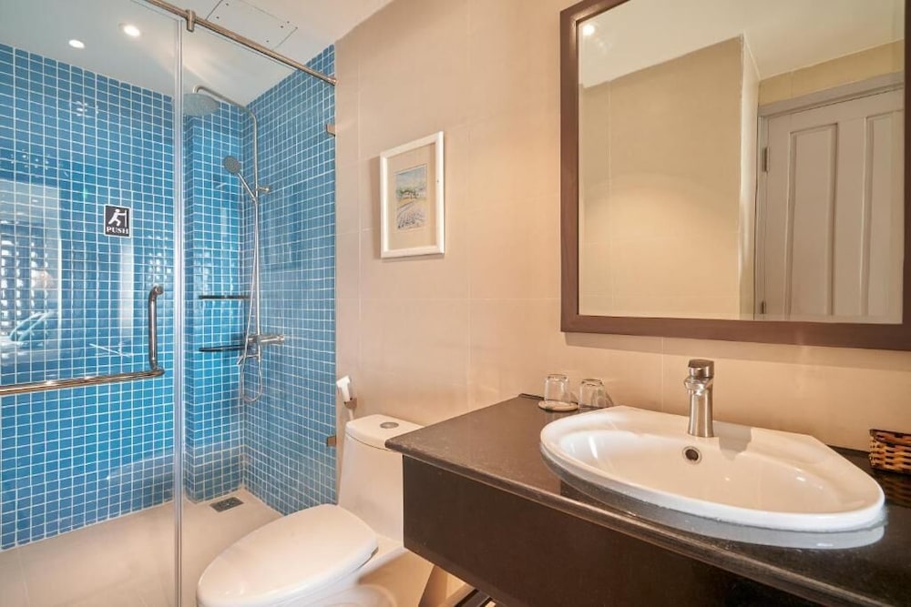Standard Double Room - Photo 7
