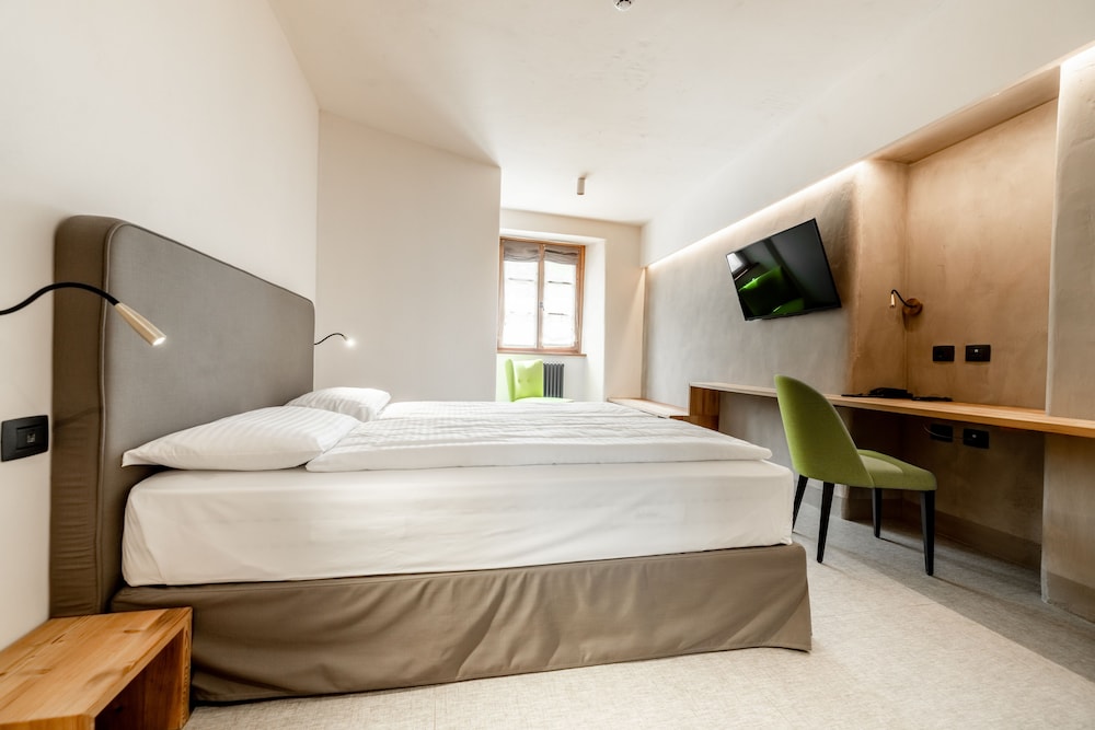 Standard Double Room - Photo 5