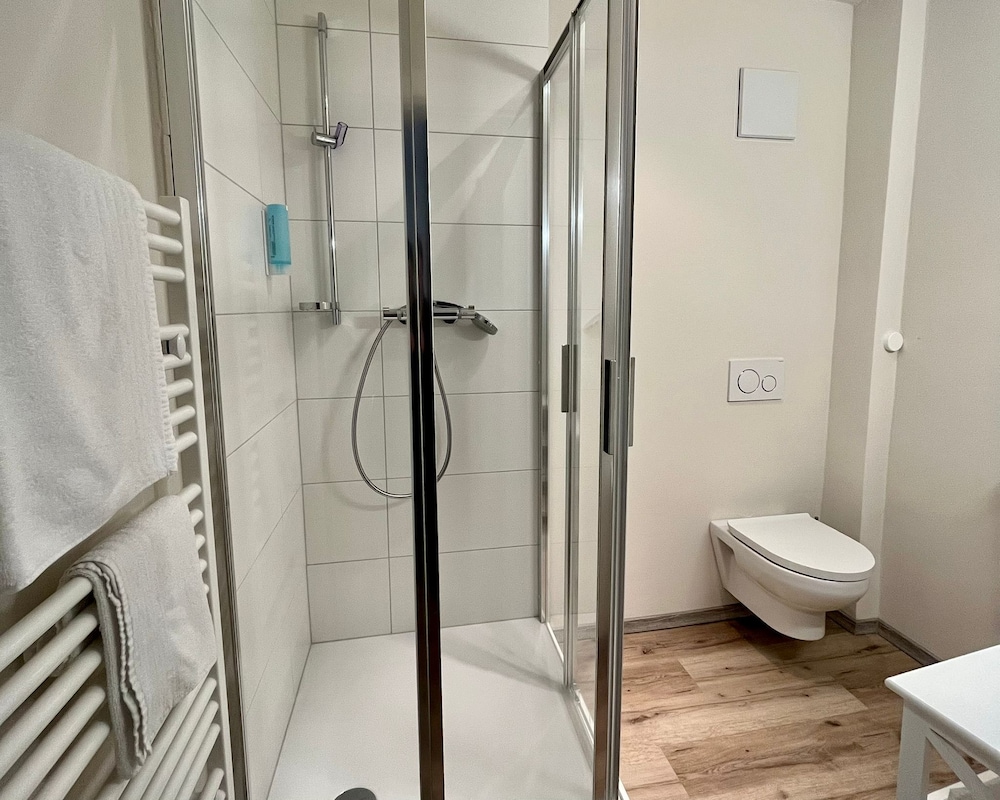 Premium Single Room photo 3