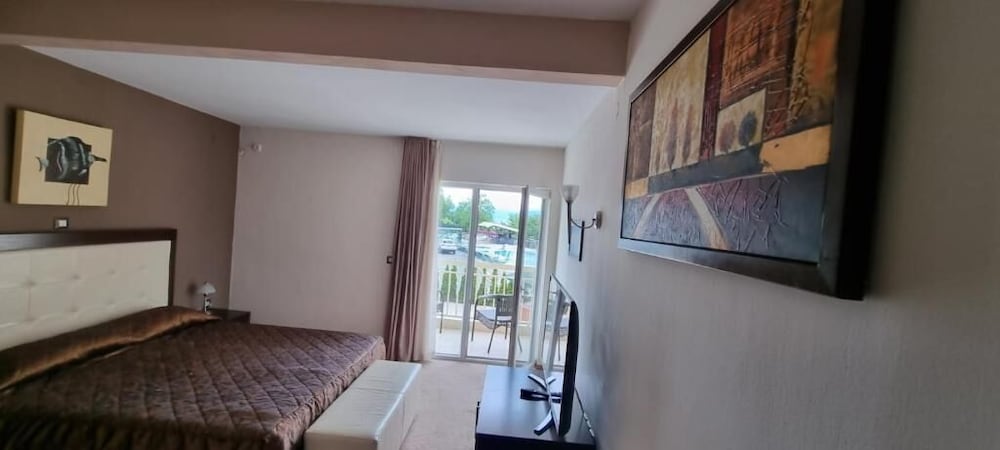 Superior Double Room - Photo 1