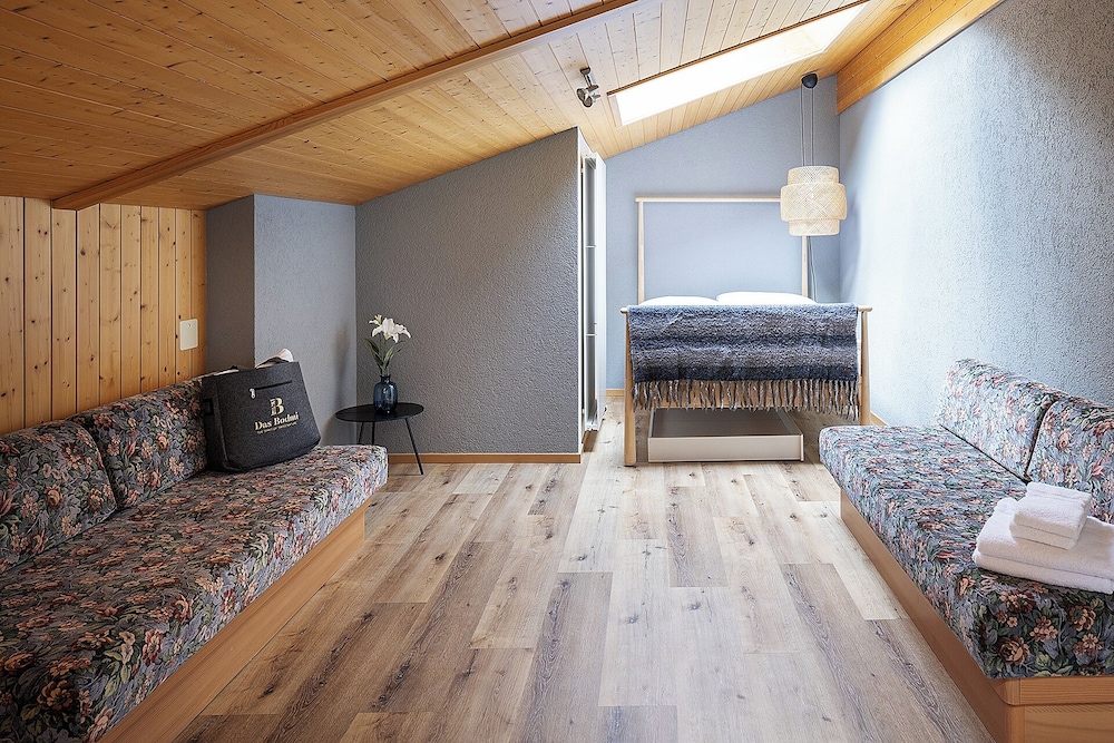 Comfort Apartment, 2 Bedrooms, Balcony, Mountain View photo 2