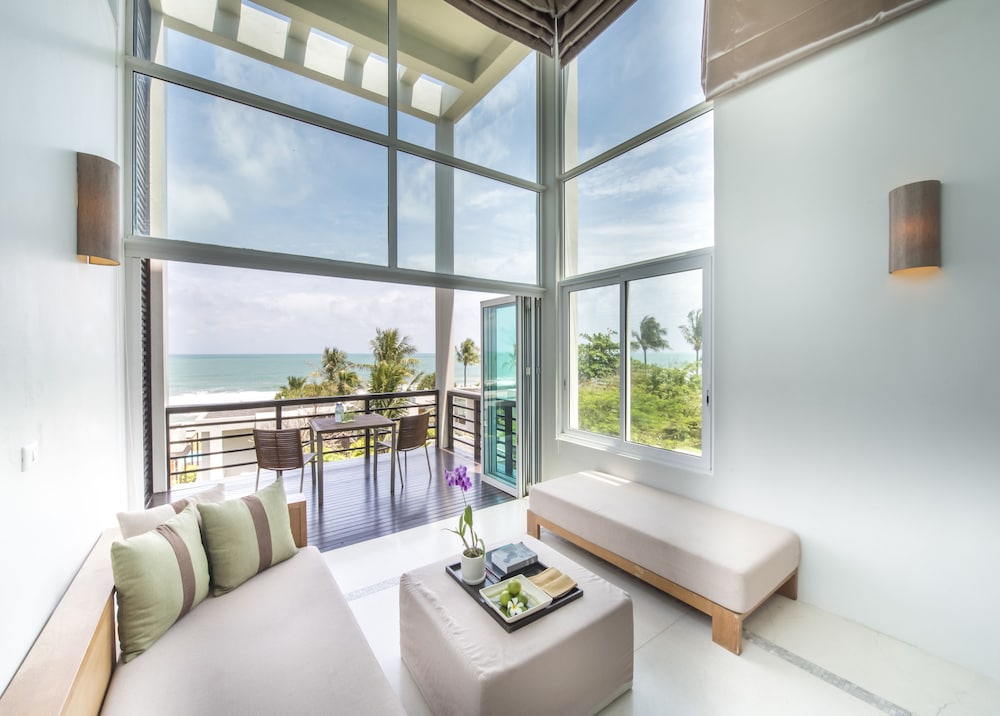 1 BR Pool Residence - Photo 6