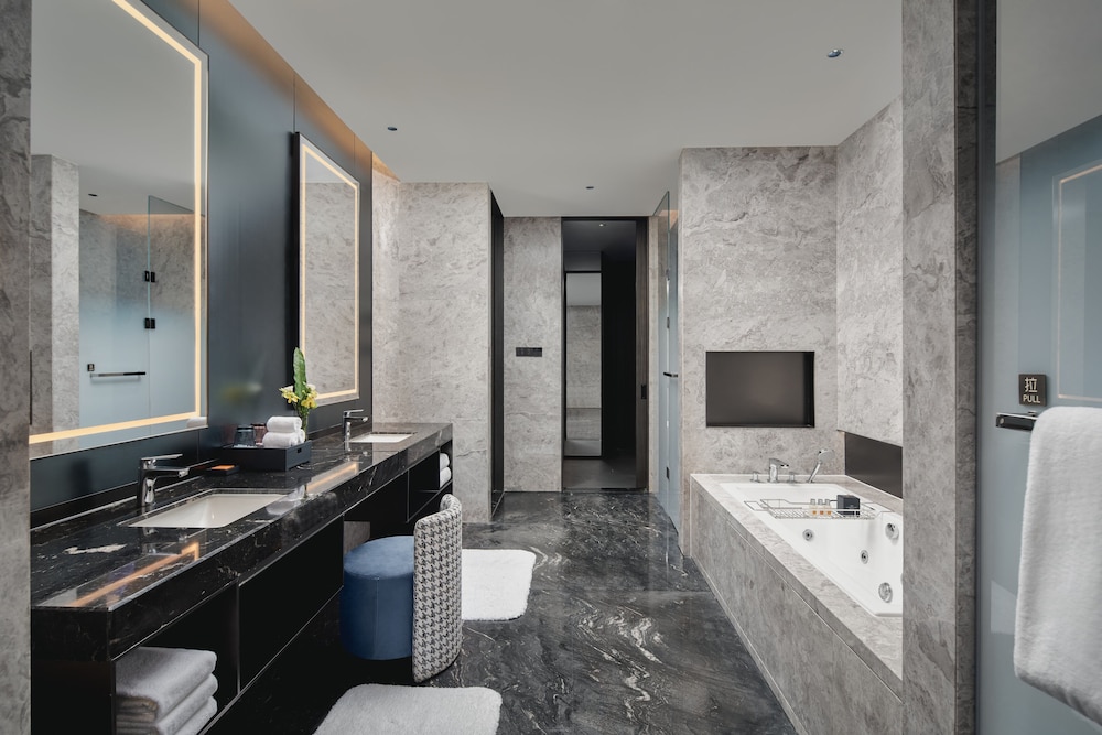 Presidential Suite photo 3