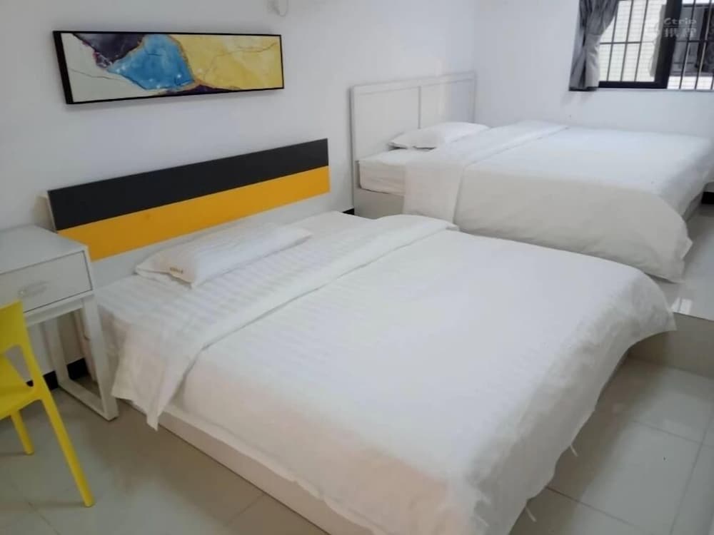 Business Quadruple Room