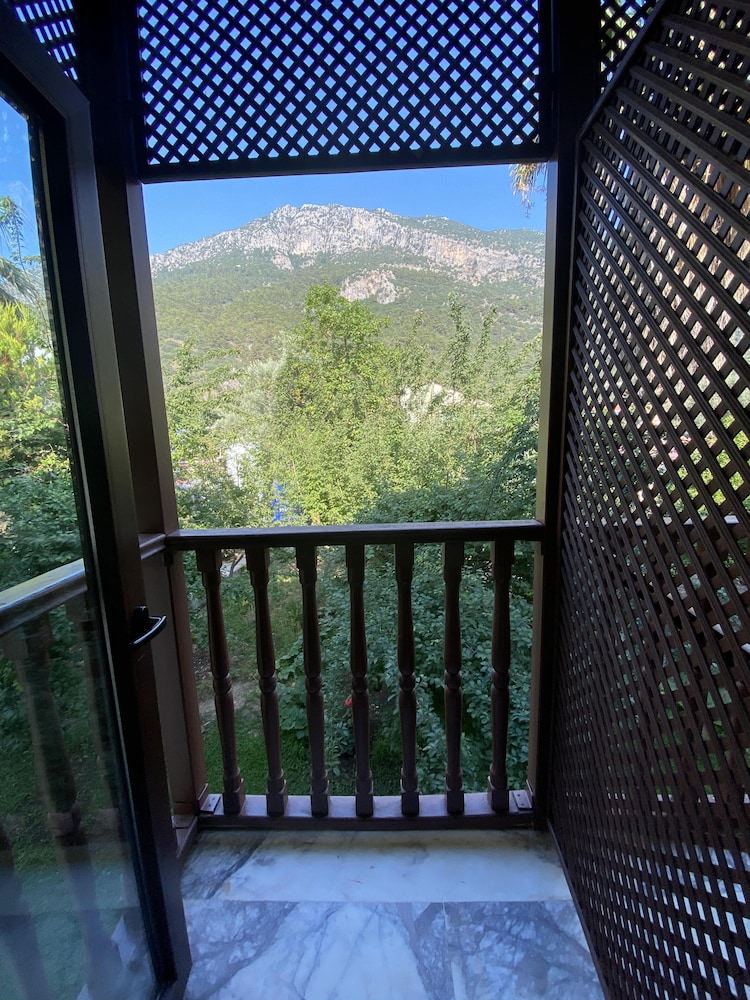 Standard Double Room - Photo 14