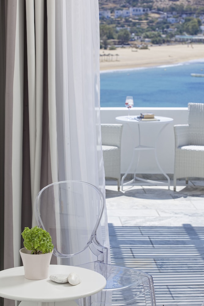 Classic Triple Room, Sea View - Photo 4