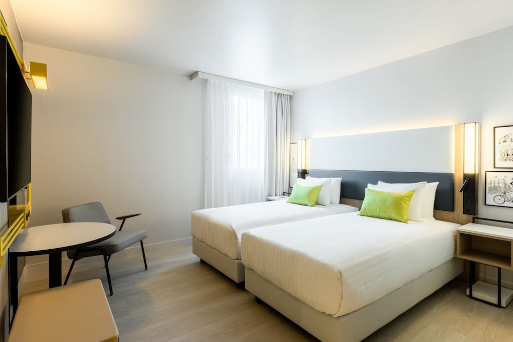 Deluxe Room, 2 Twin Beds, Non Smoking - Photo 4