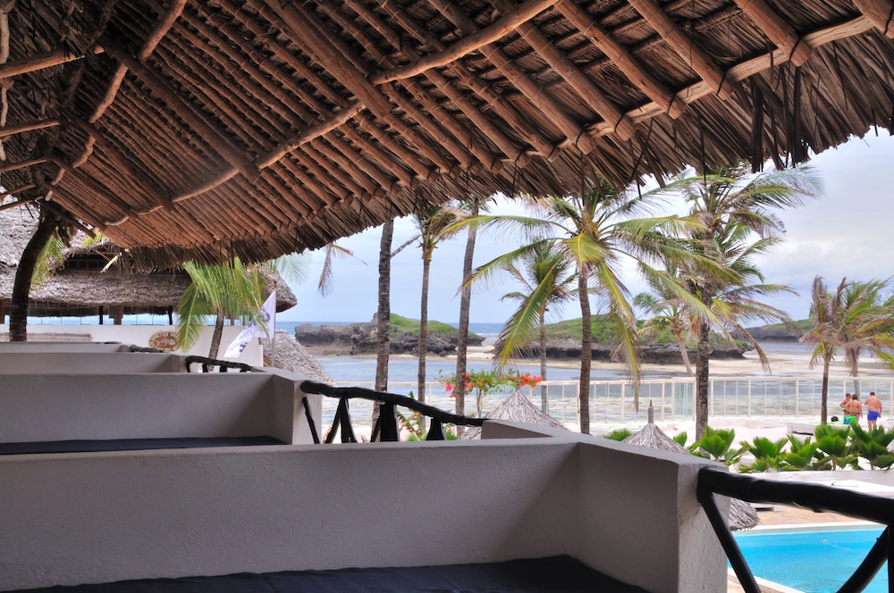 Standard Double Room, Garden View