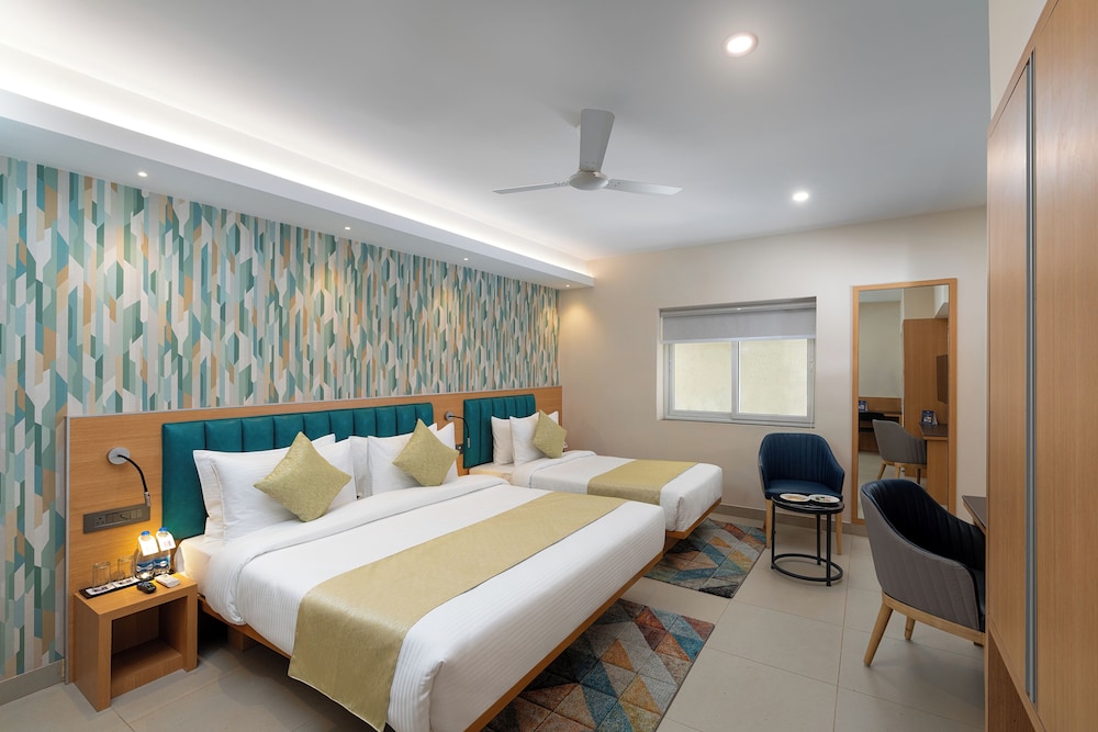 Junior Suite, 1 Bedroom - Photo 2