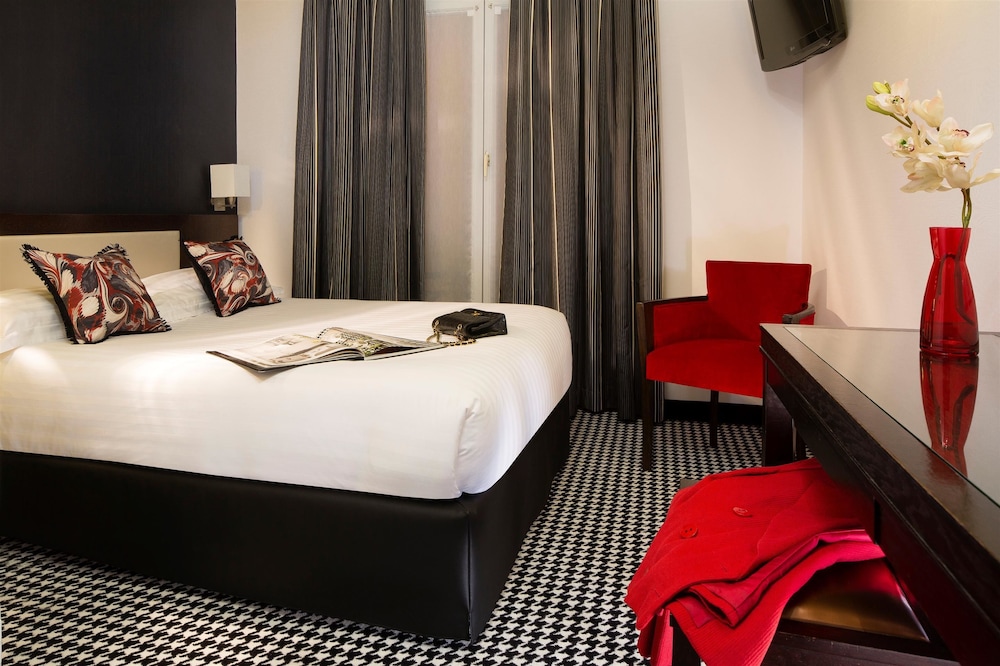 Standard Room, 1 Double Bed, Non Smoking (Small Room) photo 1