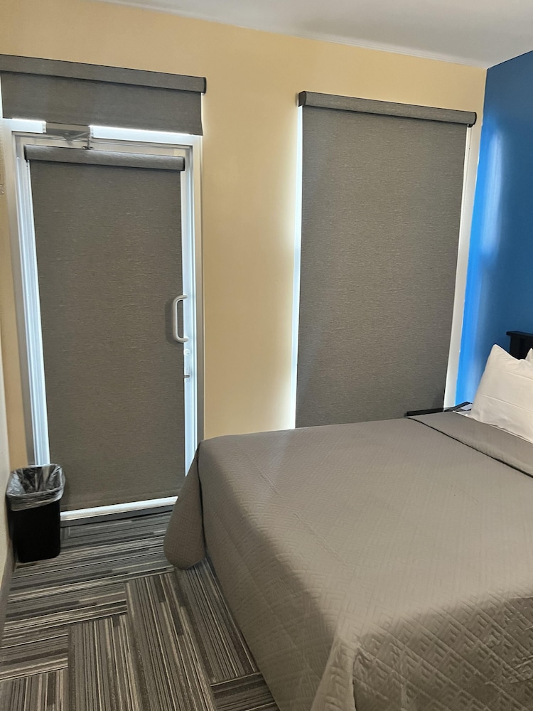 Comfort Room photo 1