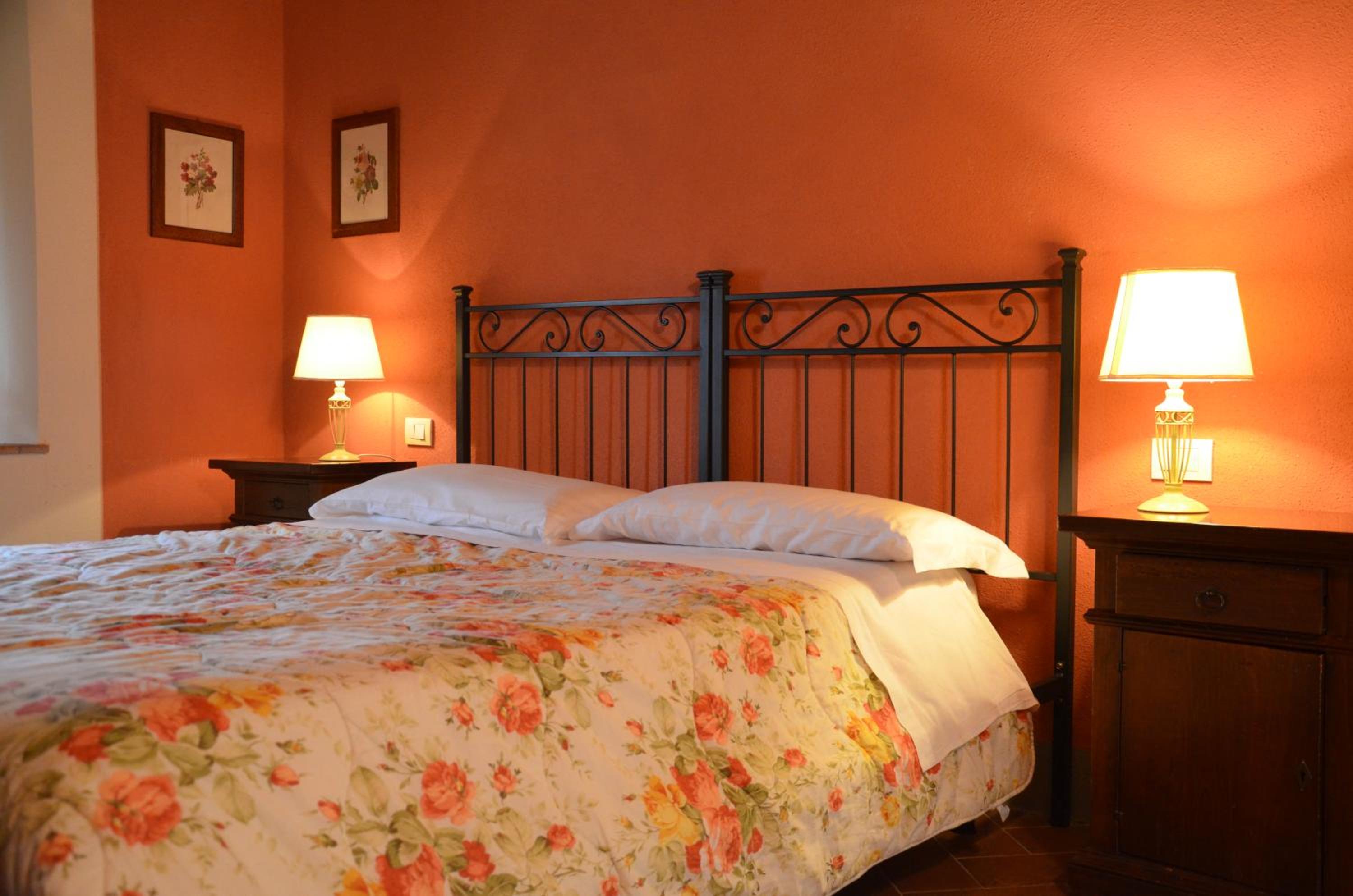 Double or Twin Room - Photo 13