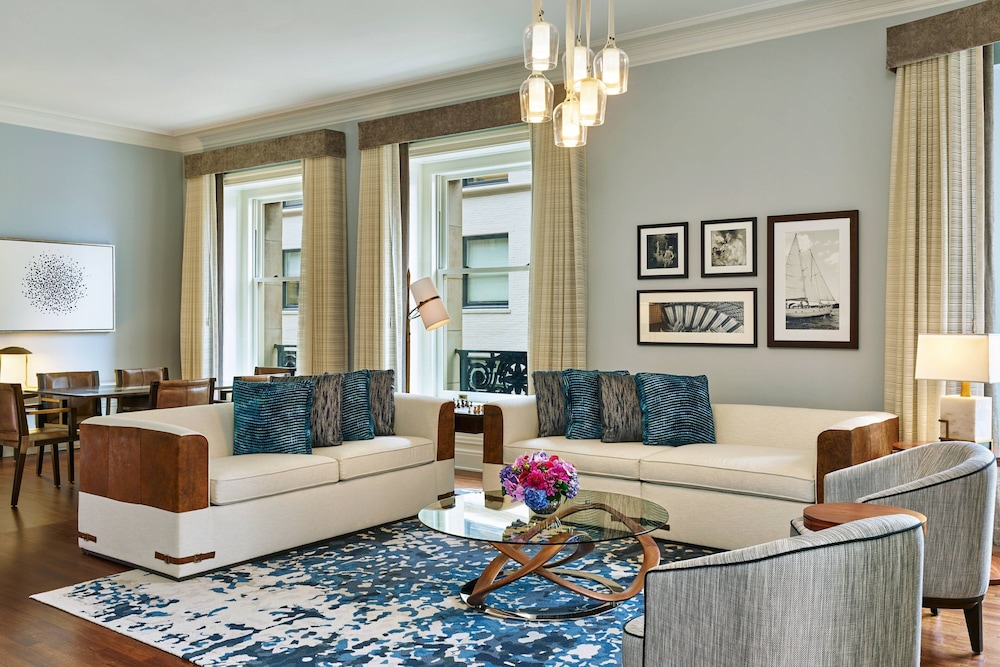 Suite, 1 Bedroom - Photo 6