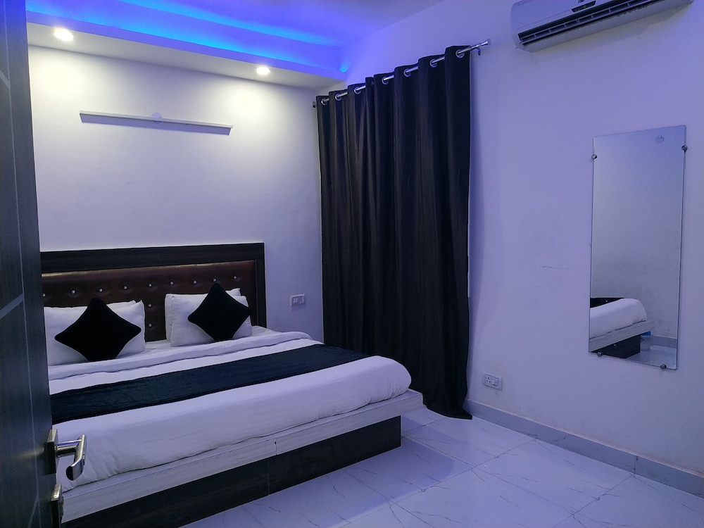 Signature Room, 1 King Bed